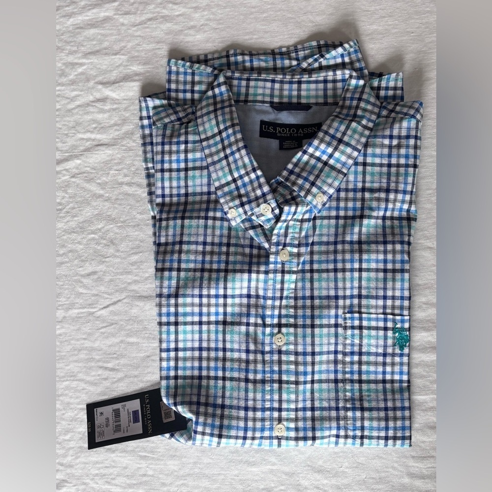 Men’s NWT U.S. Polo Assn. Button Front Short Sleeve Blue and White Plaid Shirt